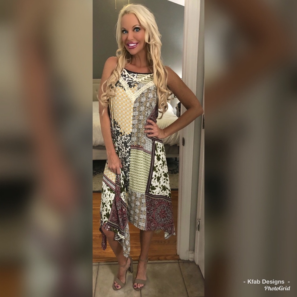 🥰LAST 1! Lace Inset Boho Handkerchief Dress ! - Picture 2 of 6